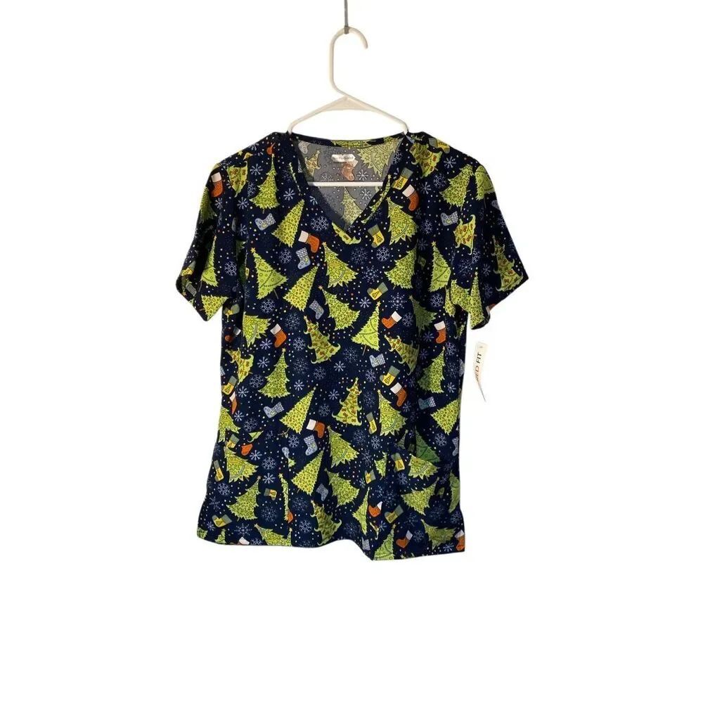 NWT scrubaid Navy Christmas tree three pocket scrub top M